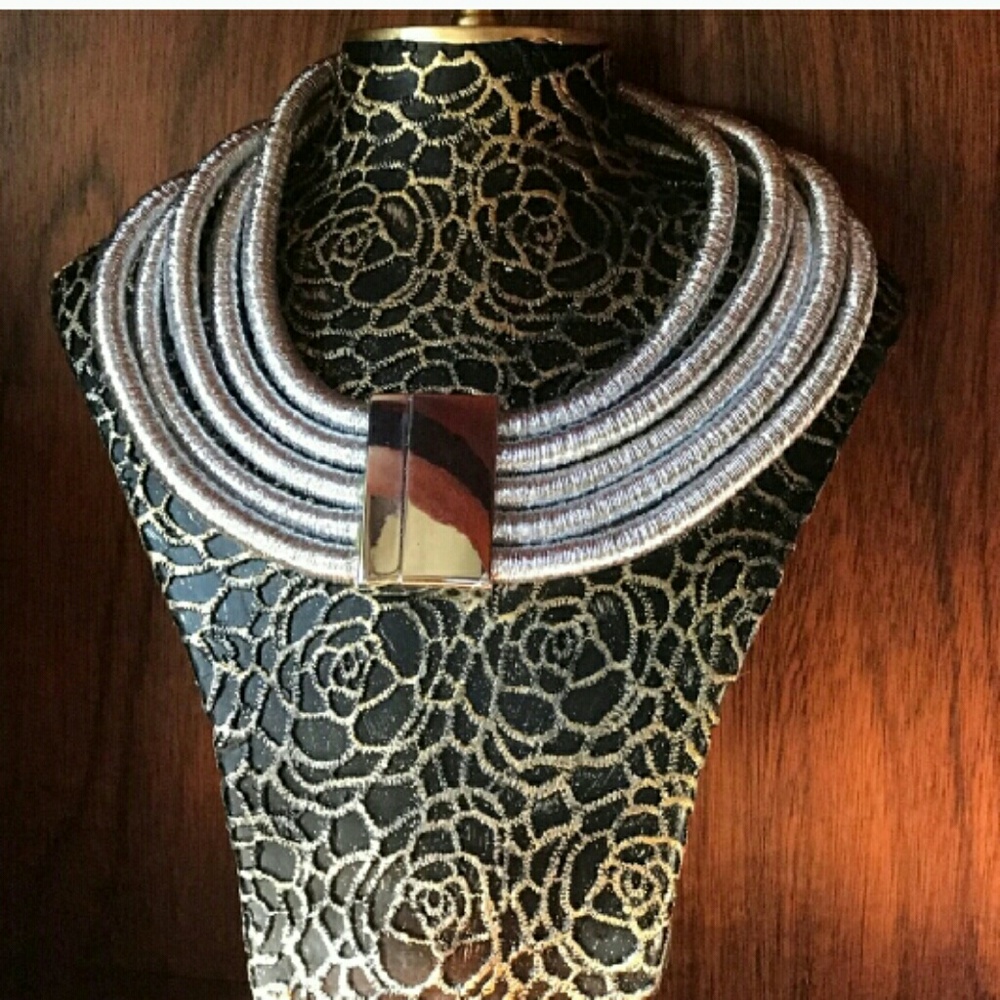 Multiple layers Light weight necklace